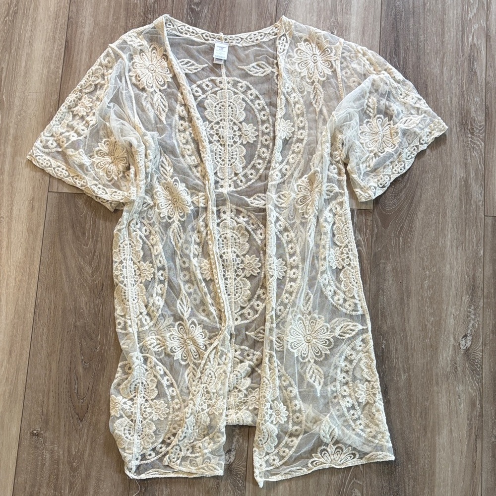 Time and Tru Sheer Lace Kimono in Cream and Tan